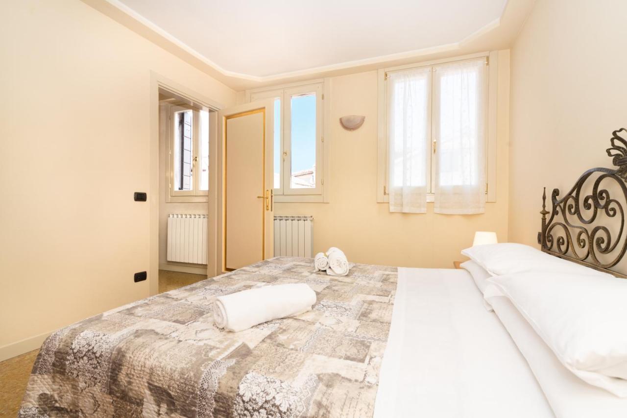 Ca' Dei Mercanti Venetië Buitenkant foto